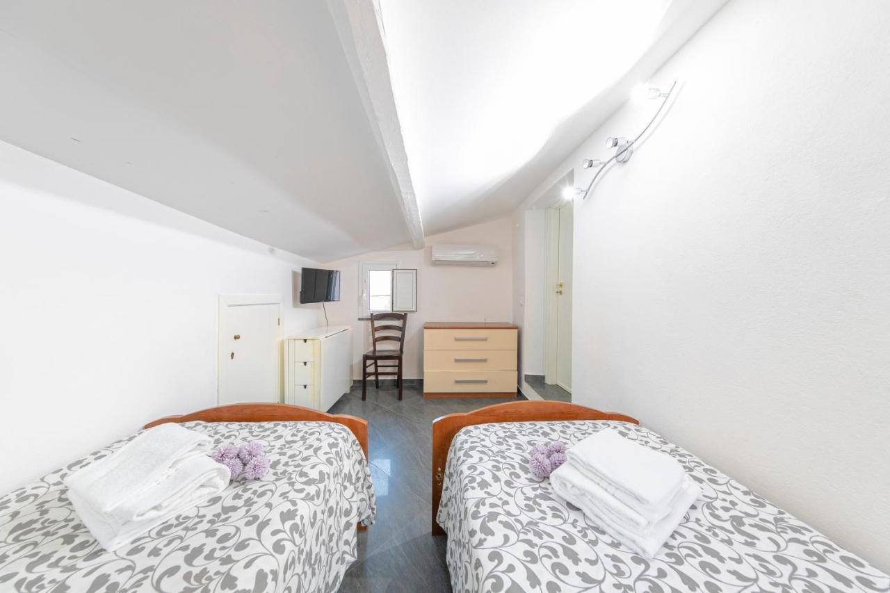 Kefa Holiday - Alle Torri Apartments เชฟาลู ภายนอก รูปภาพ